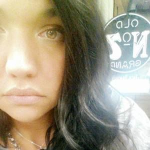 Meet your Posher, Ashlee